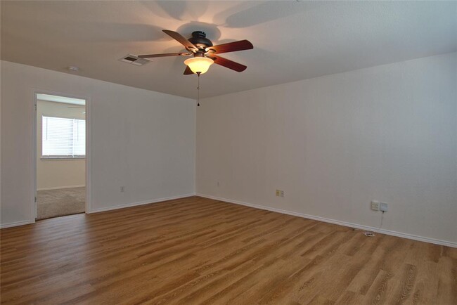 Building Photo - 115 Remington Dr
