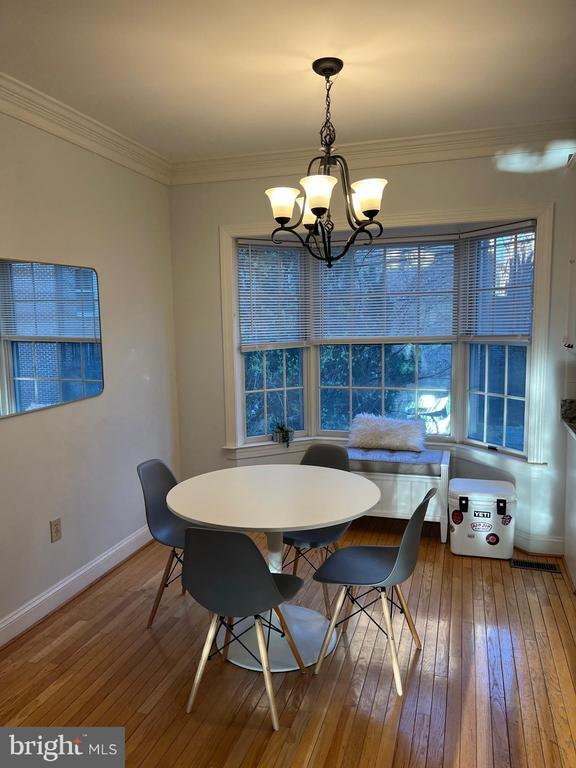 Building Photo - 1125 N Utah St