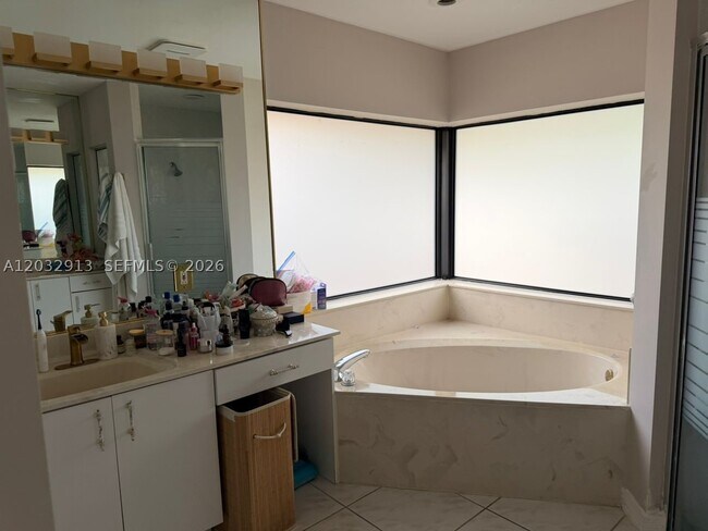 Building Photo - 4999 Chardonnay Dr
