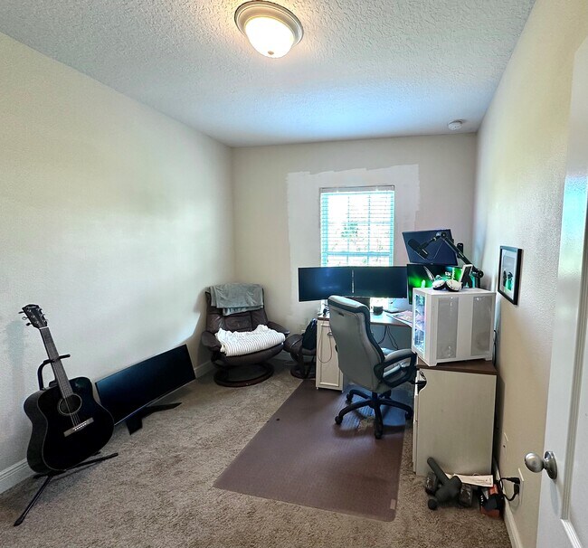 Upstairs Bedroom 3 - 1220 Lobelia Dr