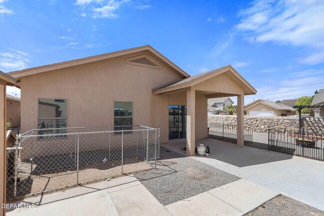 Building Photo - 4776 Joseph Rodriguez Dr