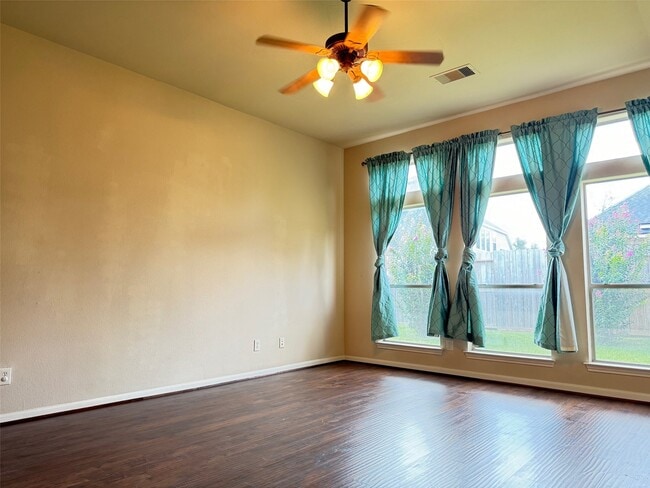 Building Photo - 27926 Barberry Banks Ln