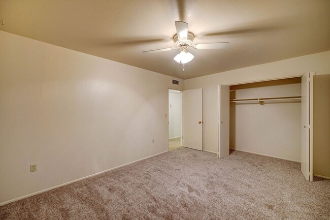 Building Photo - 9951 W Clair Dr