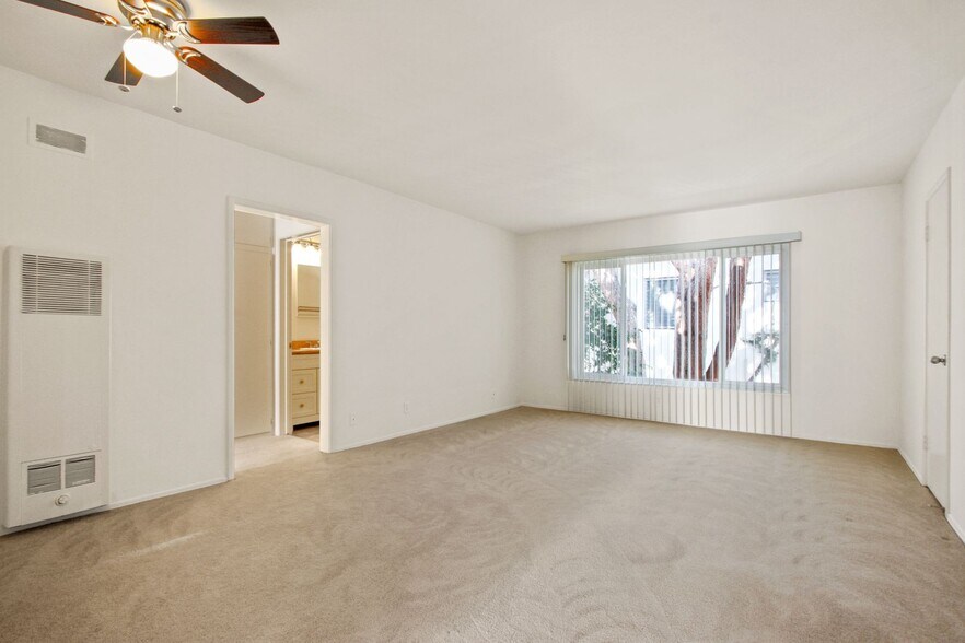 Building Photo - 1234 10th St