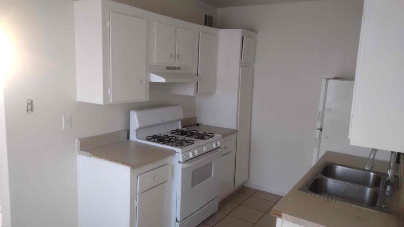 Primary Photo - 2022 Castleberry Ln