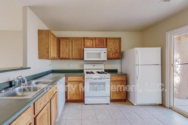 Building Photo - 3473 Martin Meadows Dr NE