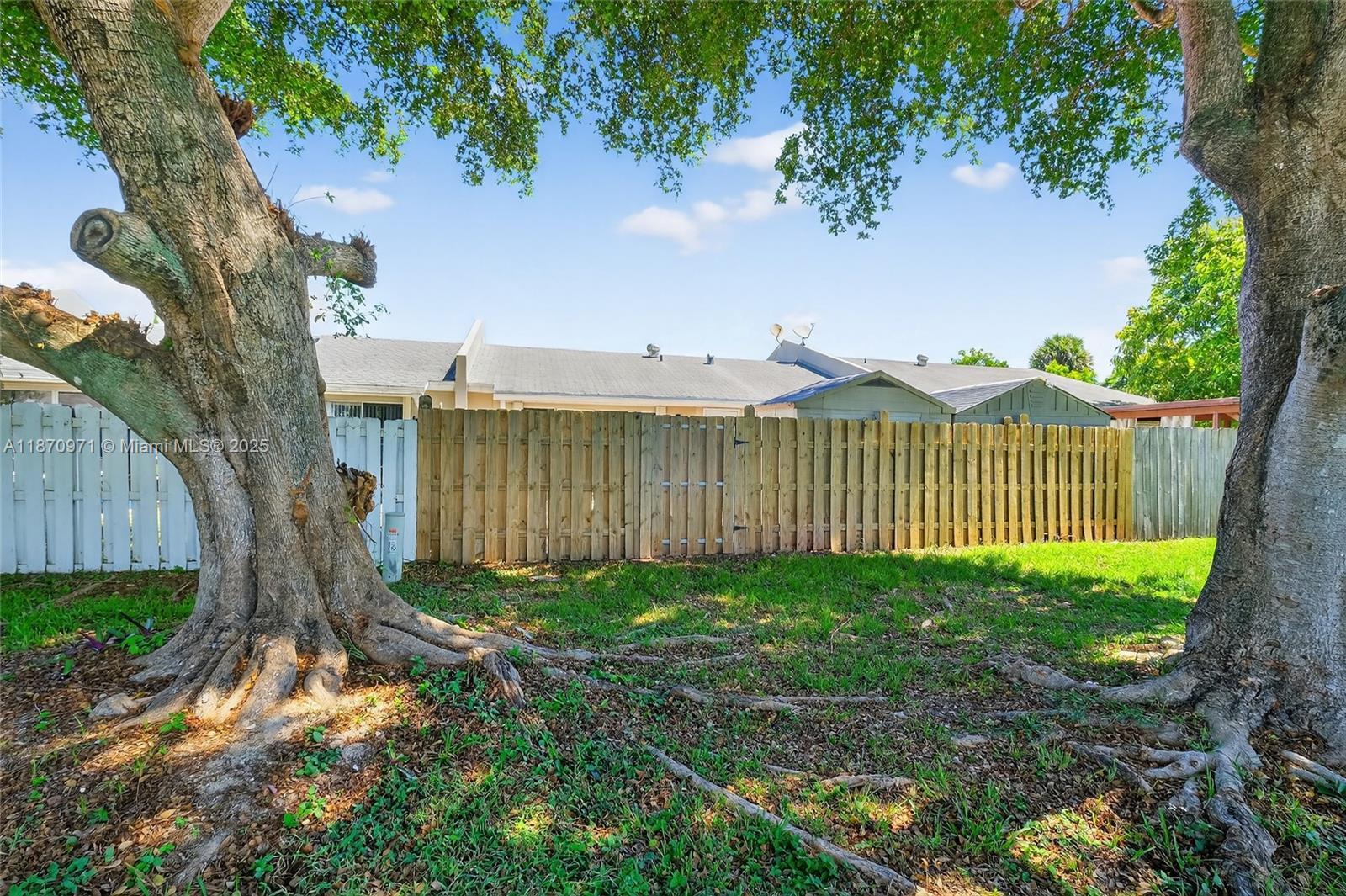 Building Photo - 10366 SW 208th Ln