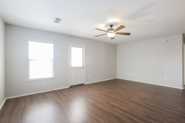 Building Photo - 12114 English Brook Cir