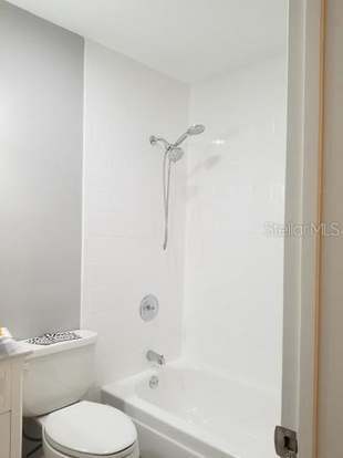 Building Photo - 5101 Eaglesmere Dr
