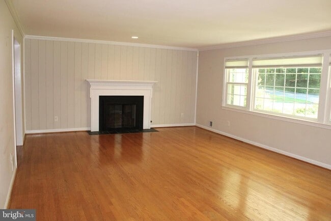 Building Photo - 3606 Barkley Dr