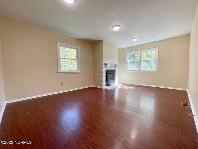 Building Photo - 3804 Brandywine Dr