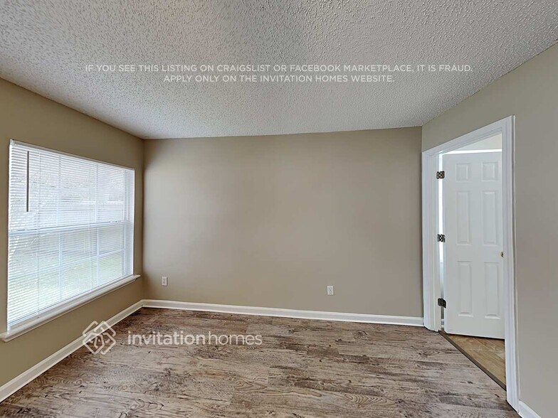 Building Photo - 4549 Cobblefield Cir E