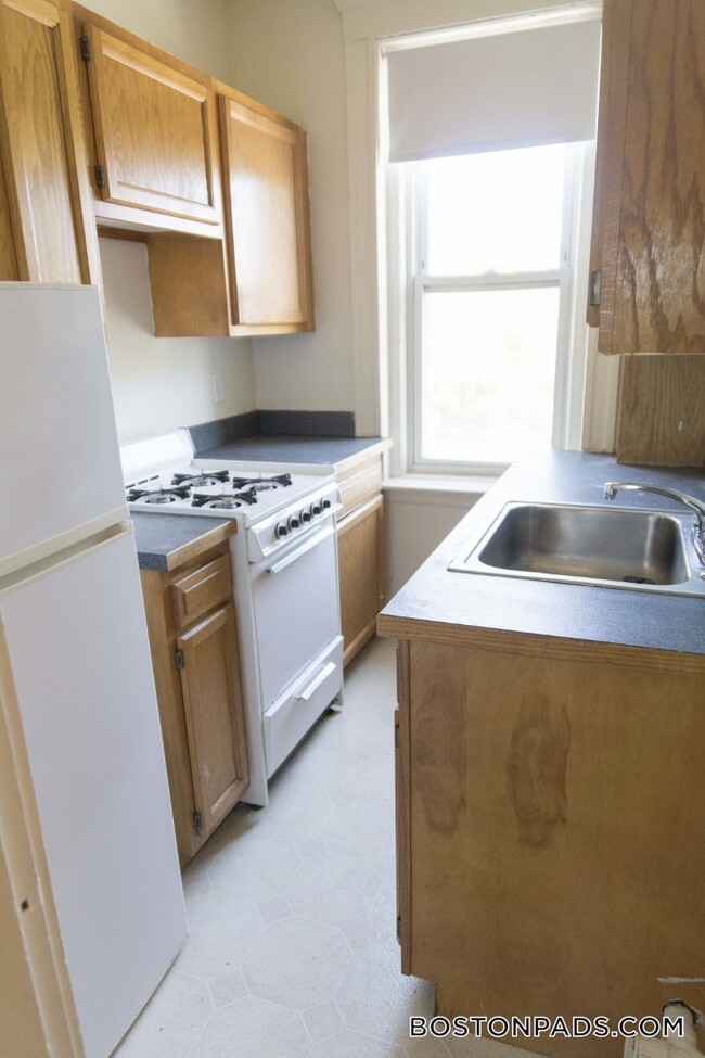 Primary Photo - 1175 Boylston St