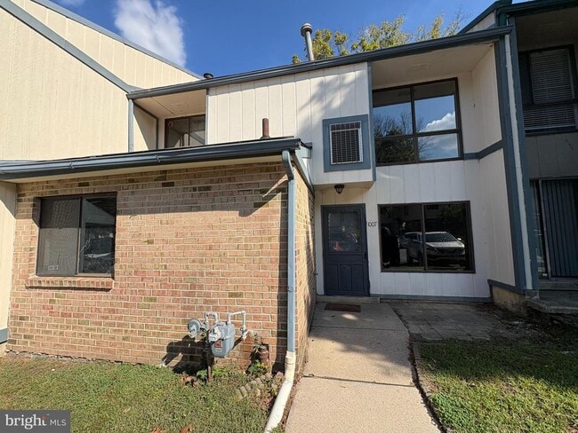 Building Photo - 1007 Timber Creek Rd