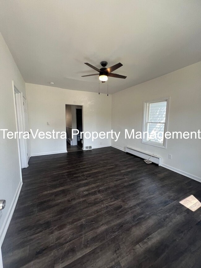 Building Photo - 428 E Mulbery St, Millville, NJ 08332