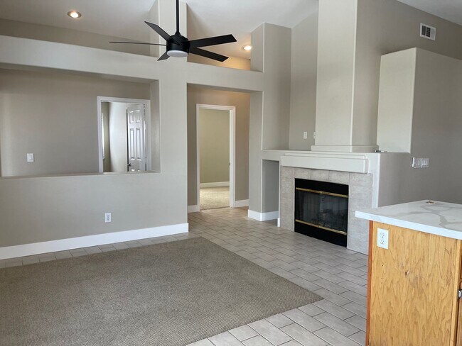 Building Photo - **GORGEOUS & MODEL PERFECT GREEN VALLEY 3 ...