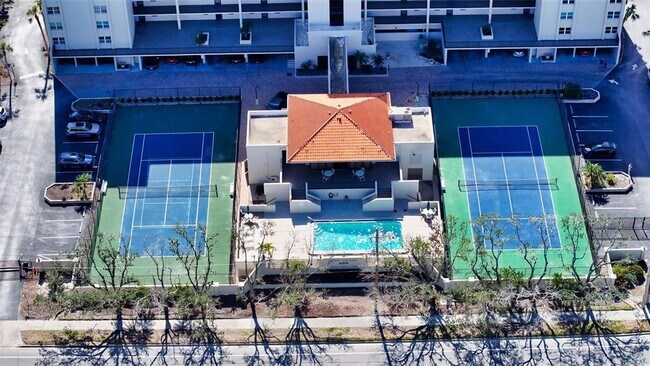 Building Photo - 420 Beach Rd
