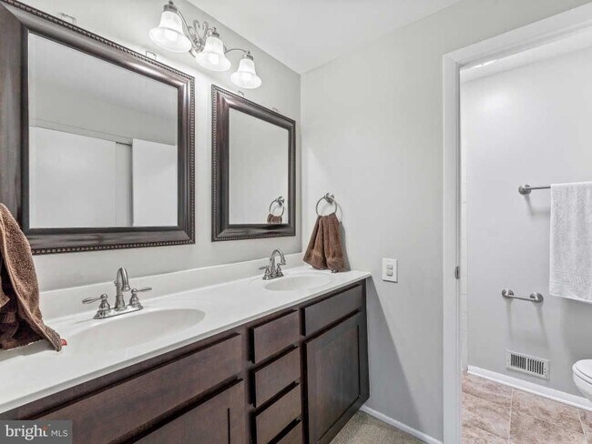 Building Photo - 8956 Skyrock Ct