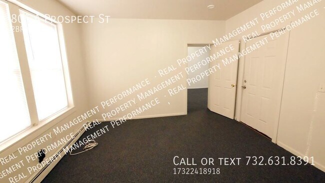 Building Photo - 805 Prospect St