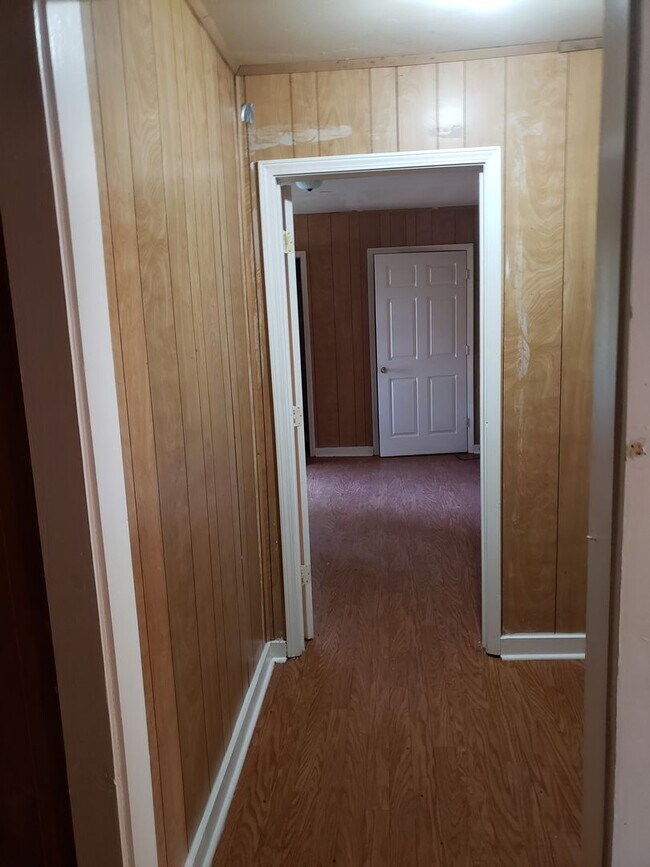 Building Photo - Home for rent