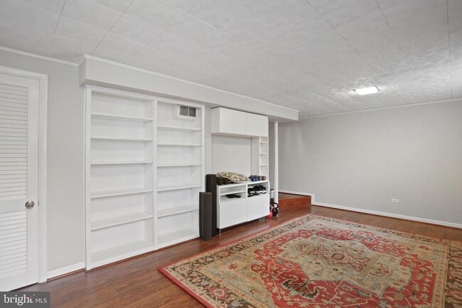 Building Photo - 4848 Red Fox Dr