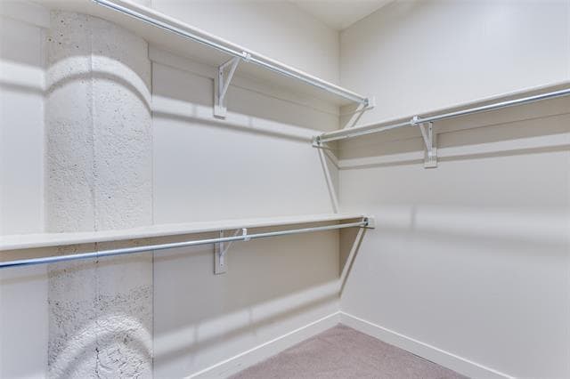 Building Photo - 2600 W 7th St