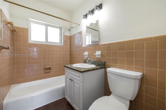 Building Photo - 520 NE 82nd Terrace