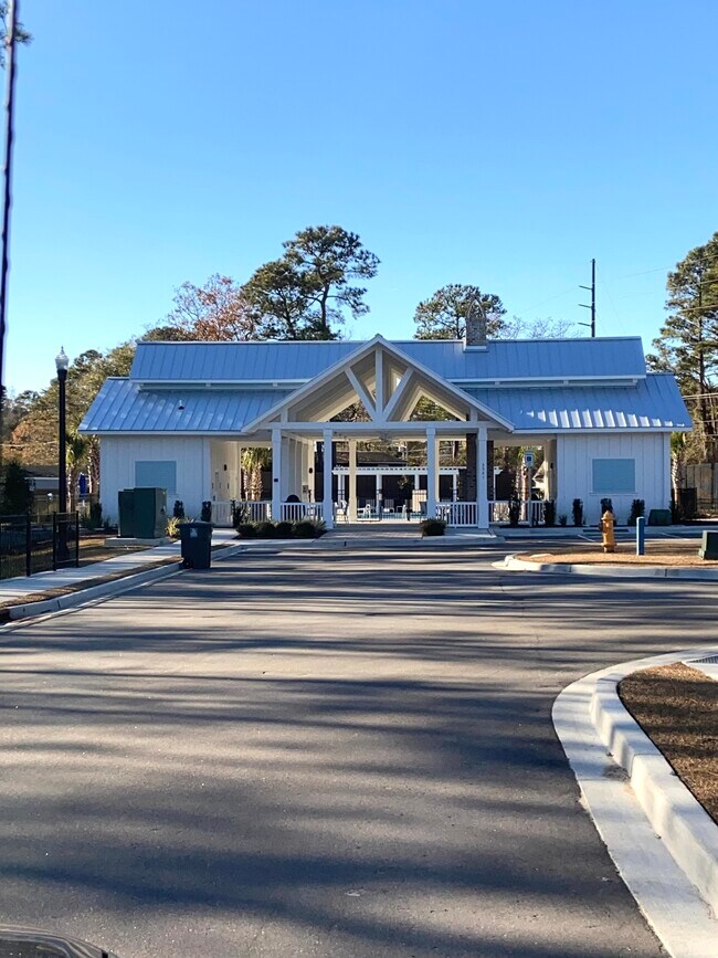 Building Photo - 3336 Mid Summer Ln