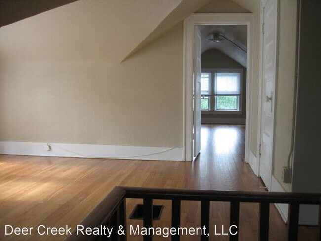 Building Photo - 3 br, 1 bath House - 3039 Newport Ave