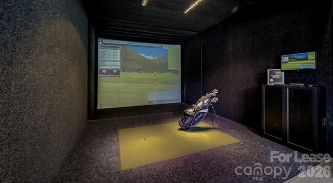 Building Photo - 16408 Holly Crest Ln