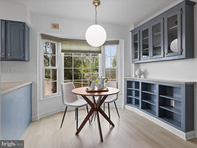 Building Photo - 3001 Federal Hill Dr