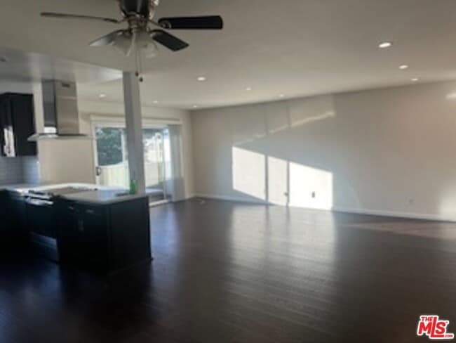 Building Photo - 1028 S Bedford St