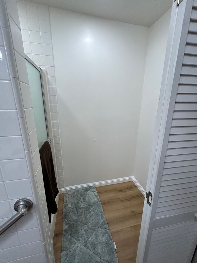 Building Photo - Beautiful 3 Bedroom 2 Bath !!