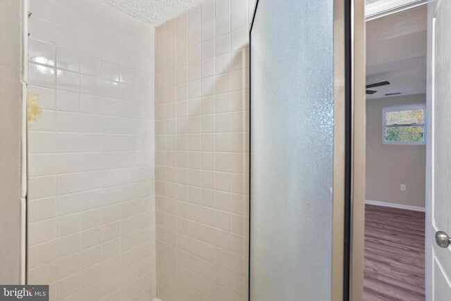 Building Photo - 10622 Cavalcade St