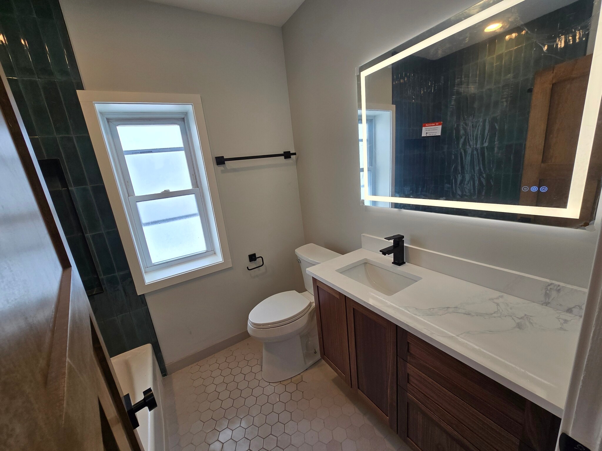 Building Photo - 240 Lathrop Ave