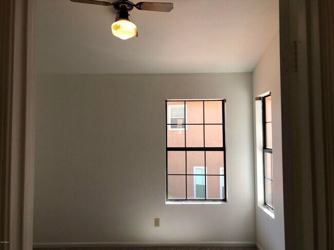 Building Photo - 16226 S 37th Way