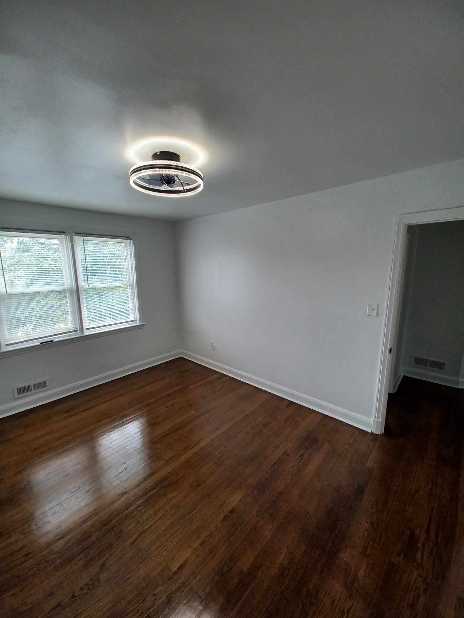 Building Photo - 1646 Heathfield Rd