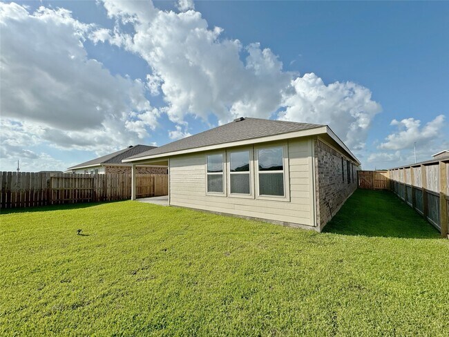 Building Photo - 1634 Blue Cypress Dr