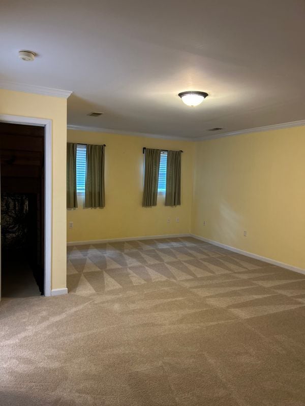 Building Photo - 12052 Stallion Ct