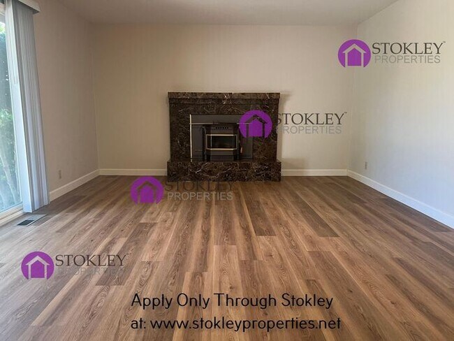Building Photo - 4045 Rhoda Way