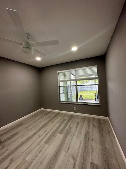 Building Photo - 139 Deerfield Ct
