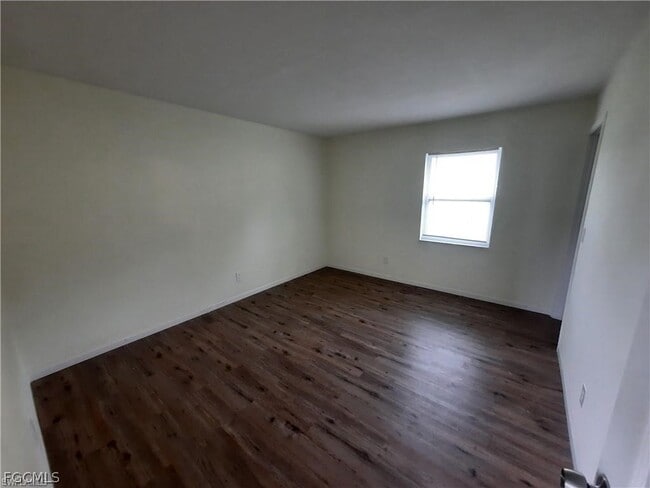 Building Photo - 198 Charlotte Ave