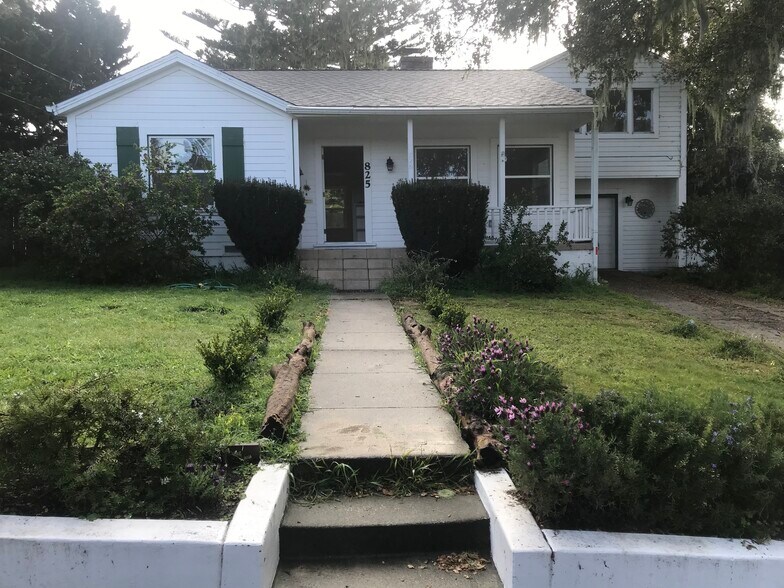 Building Photo - 825 Cypress St