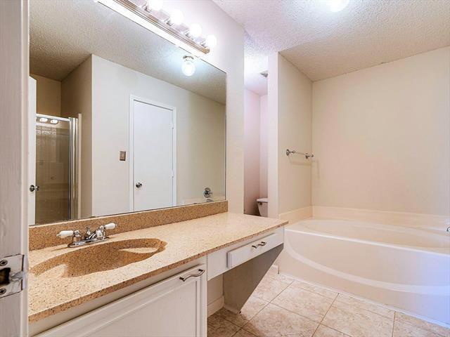 Building Photo - 809 Birkhill Trail