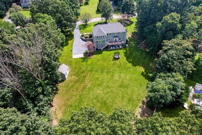 Building Photo - 4 Nashoba Dr