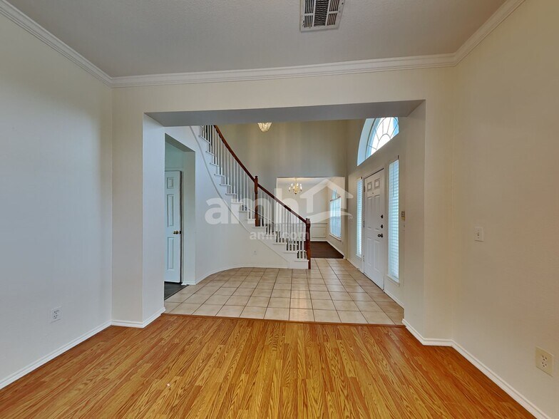 Building Photo - 4300 Brinker Ct