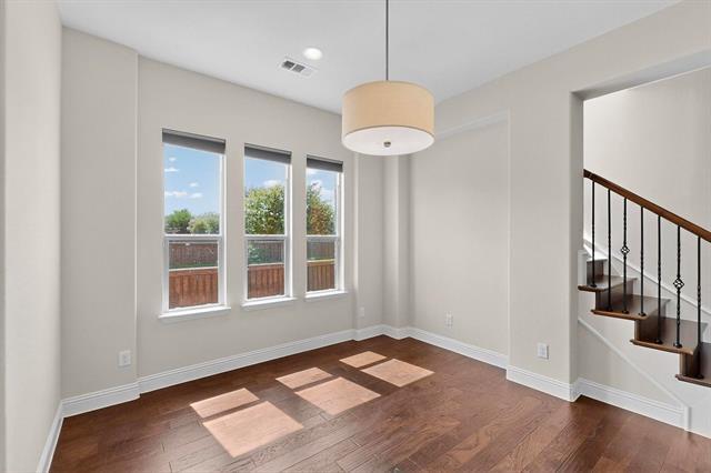 Building Photo - 6533 Mandalay Ct