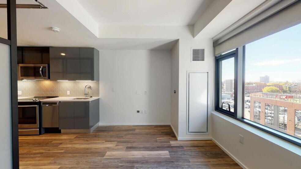 Building Photo - 345 Harrison Ave