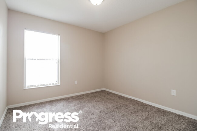 Building Photo - 2131 Colonial Woods Blvd