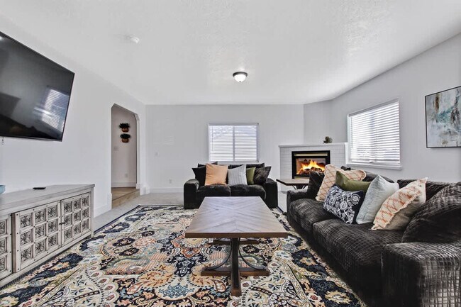 Building Photo - 4611 S Merrivale Pl